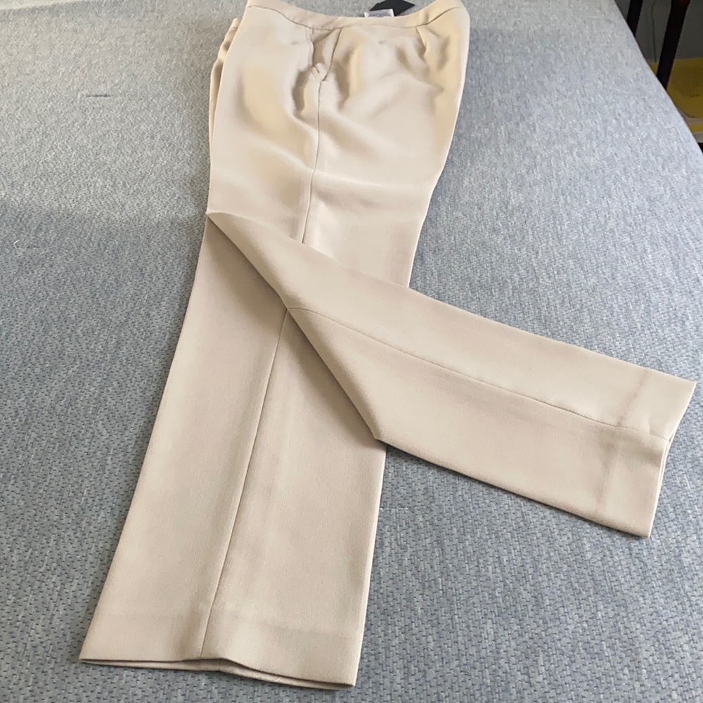 Bcbg Maxazria kakhi straight ankle length pants size 0